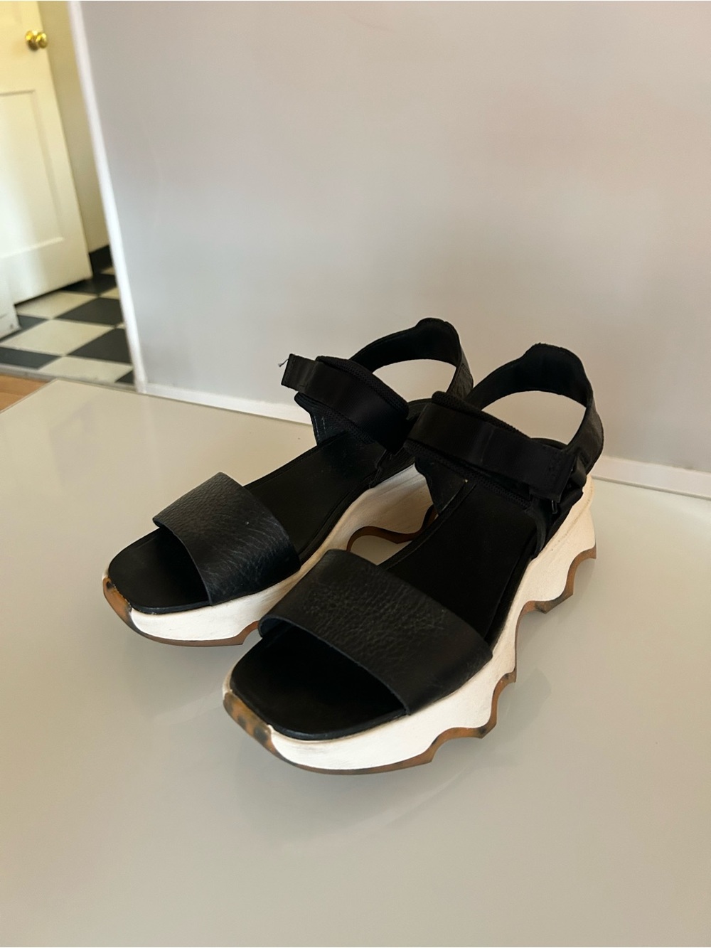 Sorel Kinetic Impact Y Strap Sandals